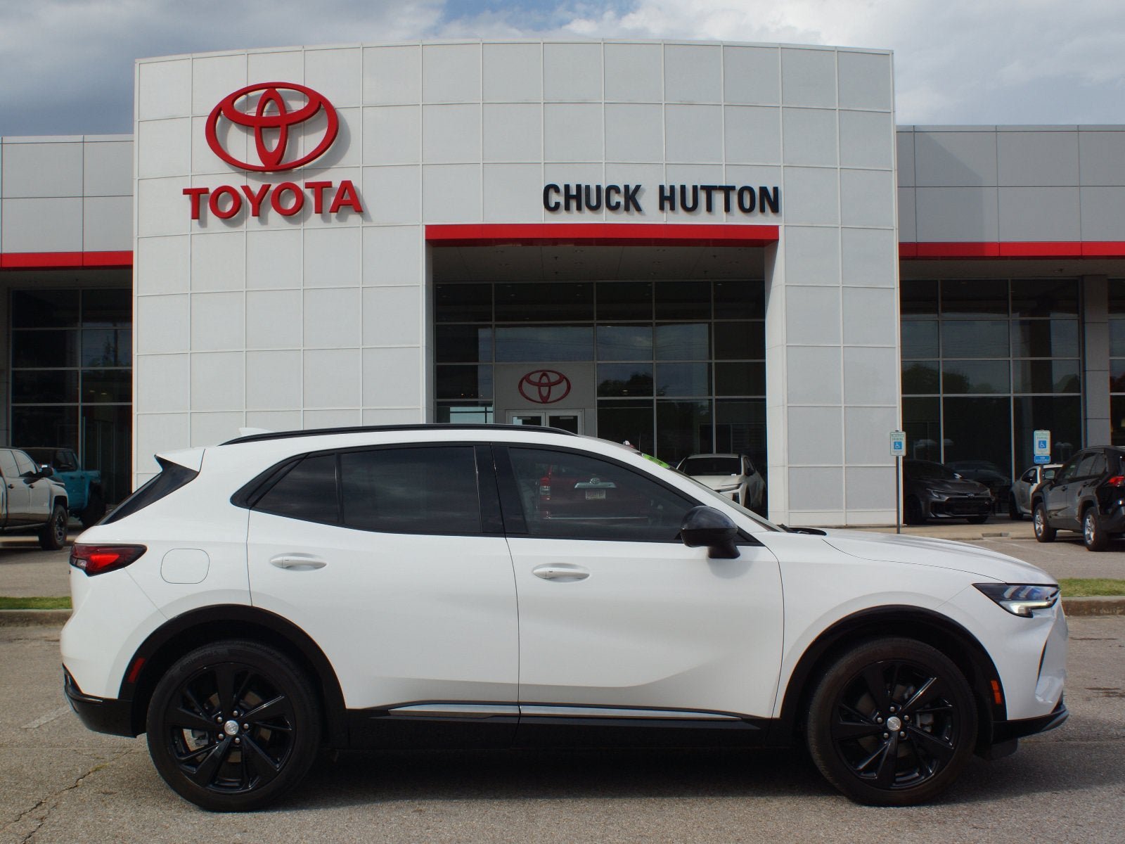 Used 2021 Buick Envision Preferred FWD image 1