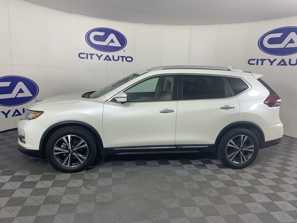 Used 2018 Nissan Rogue SL w/ Premium Package FWD image 6