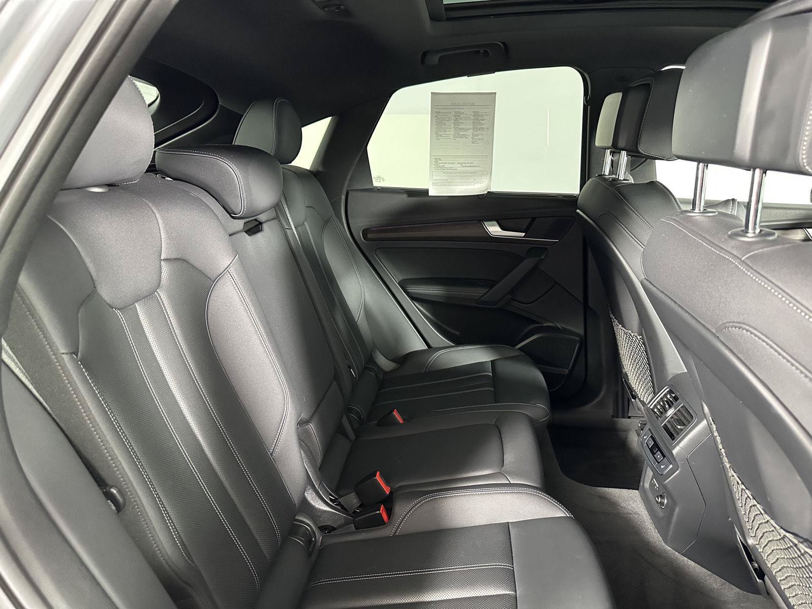 Used 2022 Audi Q5 2.0T Prestige w/ Prestige Package AWD/4WD image 34