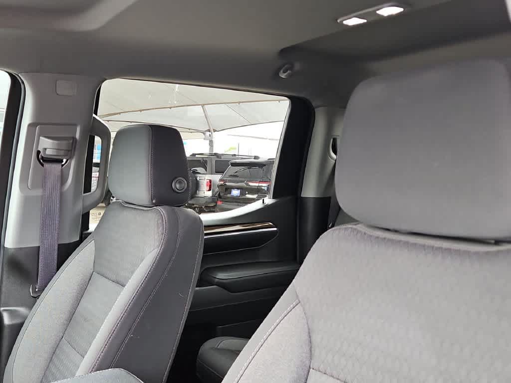 Used 2023 Chevrolet Silverado 1500 LT w/ Z71 Off-Road Package AWD/4WD image 15
