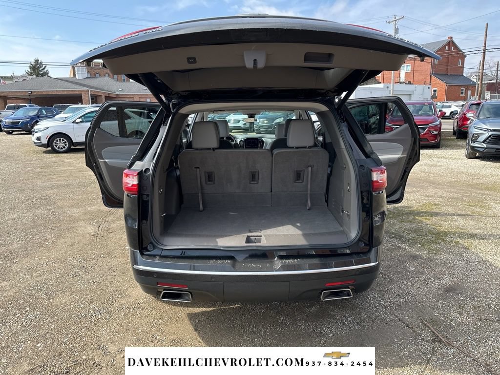 Used 2021 Chevrolet Traverse Premier AWD/4WD image 32