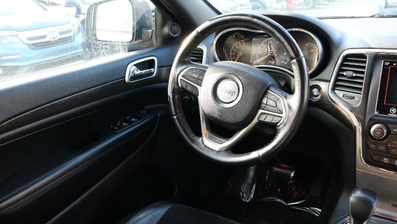 Used 2018 Jeep Grand Cherokee Altitude image 19