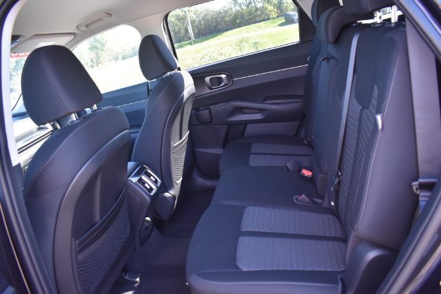 New 2026 Kia Sorento LX FWD image 17