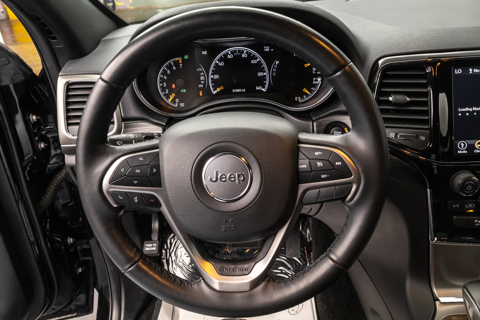 Used 2022 Jeep Grand Cherokee Laredo X AWD/4WD image 26