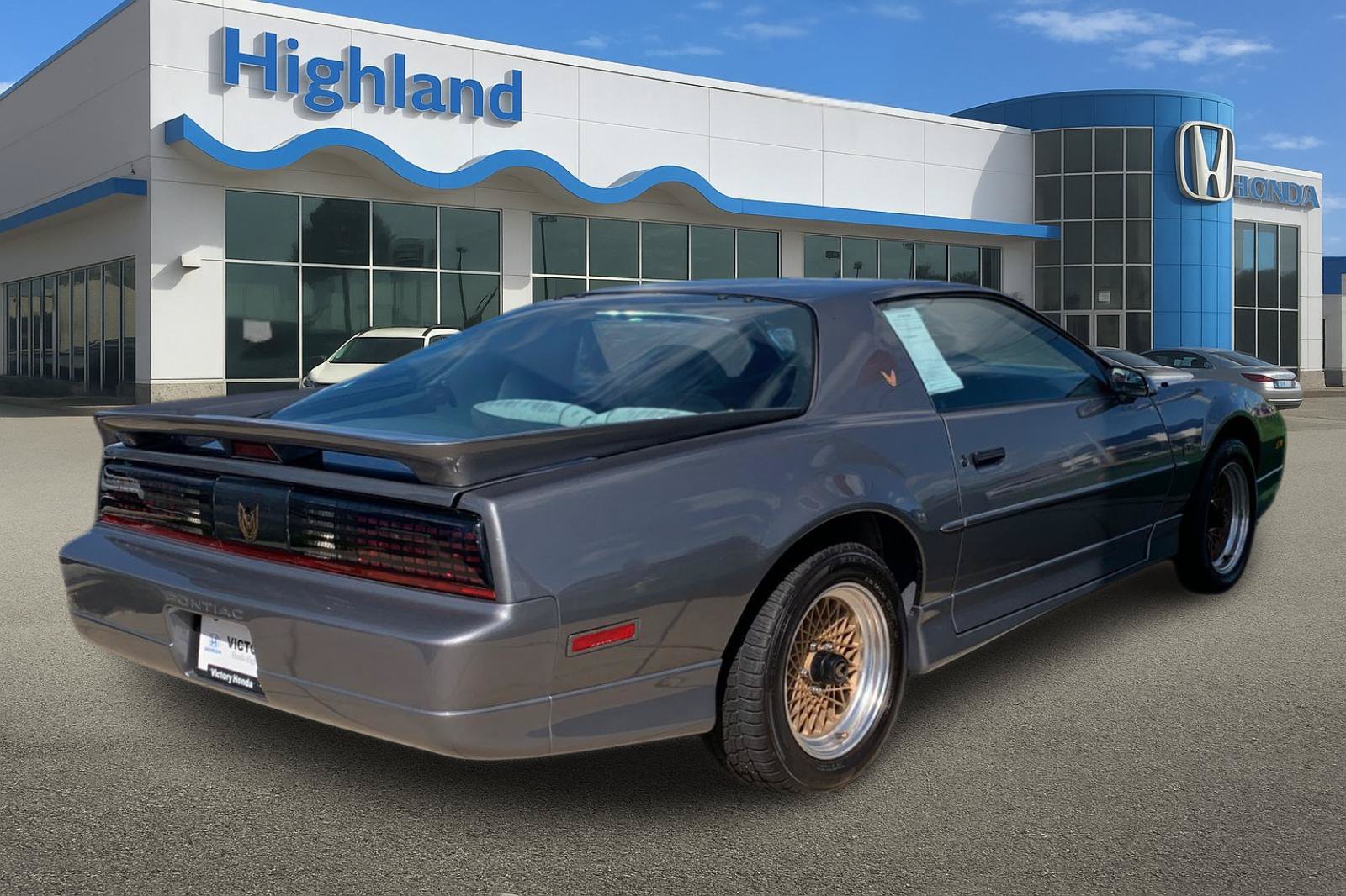 Used 1987 Pontiac Firebird Trans Am RWD image 5