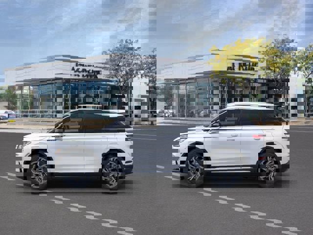 New 2025 Lincoln Corsair FWD image 25