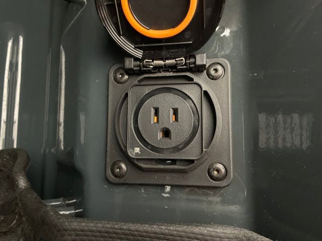 Used 2025 Chevrolet Silverado 1500 LT image 15