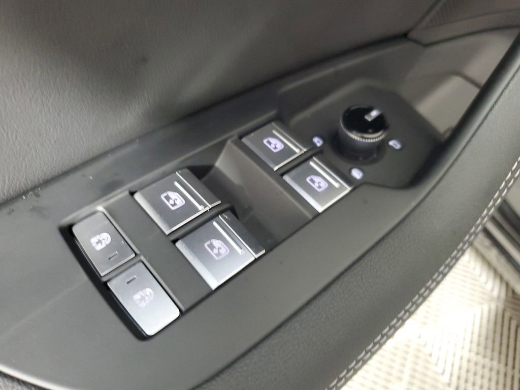 Used 2023 Audi A6 Premium Plus w/ Premium Plus Package image 19