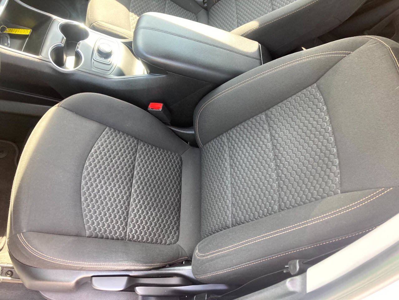 Used 2018 GMC Terrain SLE FWD image 9