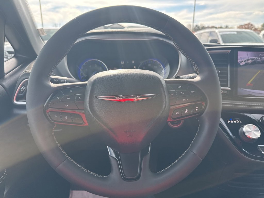 Used 2022 Chrysler Pacifica Touring-L w/ S Appearance Package image 20