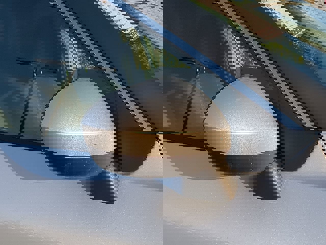 Used 2023 Nissan Rogue SV image 12