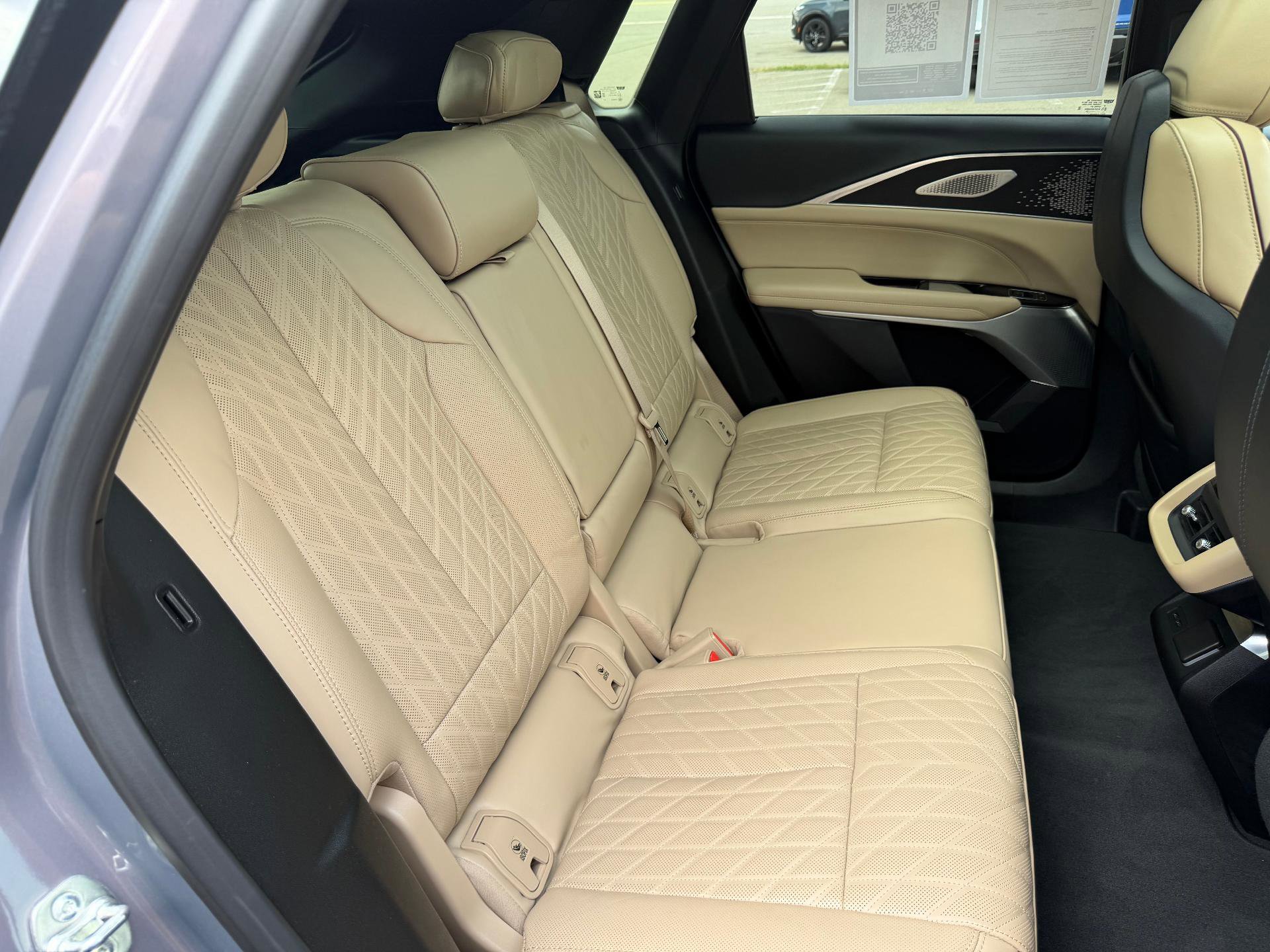 Certified 2024 Cadillac Lyriq Luxury w/ Nappa Leather Package image 43