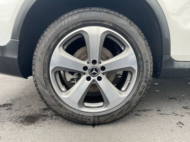 Used 2018 Mercedes-Benz GLC 300 4MATIC image 9