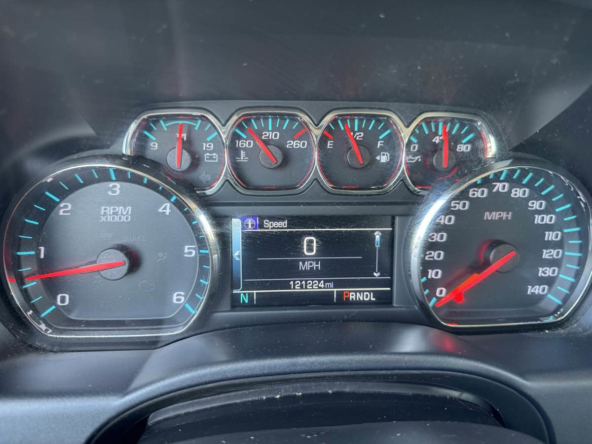 Used 2017 Chevrolet Silverado 1500 LT w/ All Star Edition AWD/4WD image 26