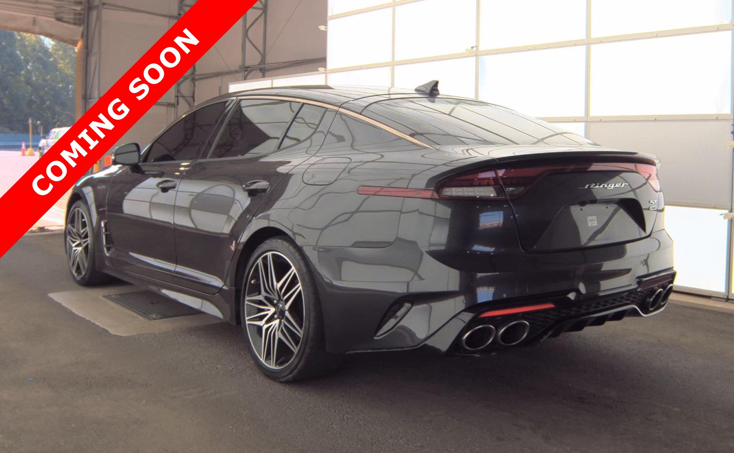 Used 2022 Kia Stinger GT2 AWD/4WD image 3