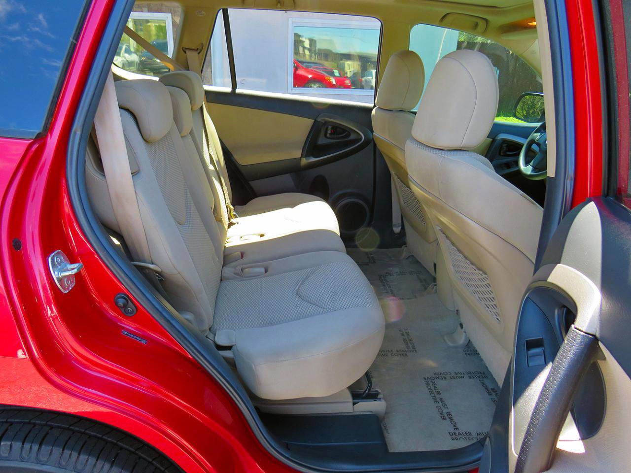 Used 2011 Toyota RAV4 4WD 4dr 4-cyl 4-Spd AT (Natl) w/ Upgrade Value Pkg image 14