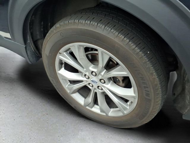 Used 2022 Ford Explorer XLT w/ Equipment Group 202A image 18