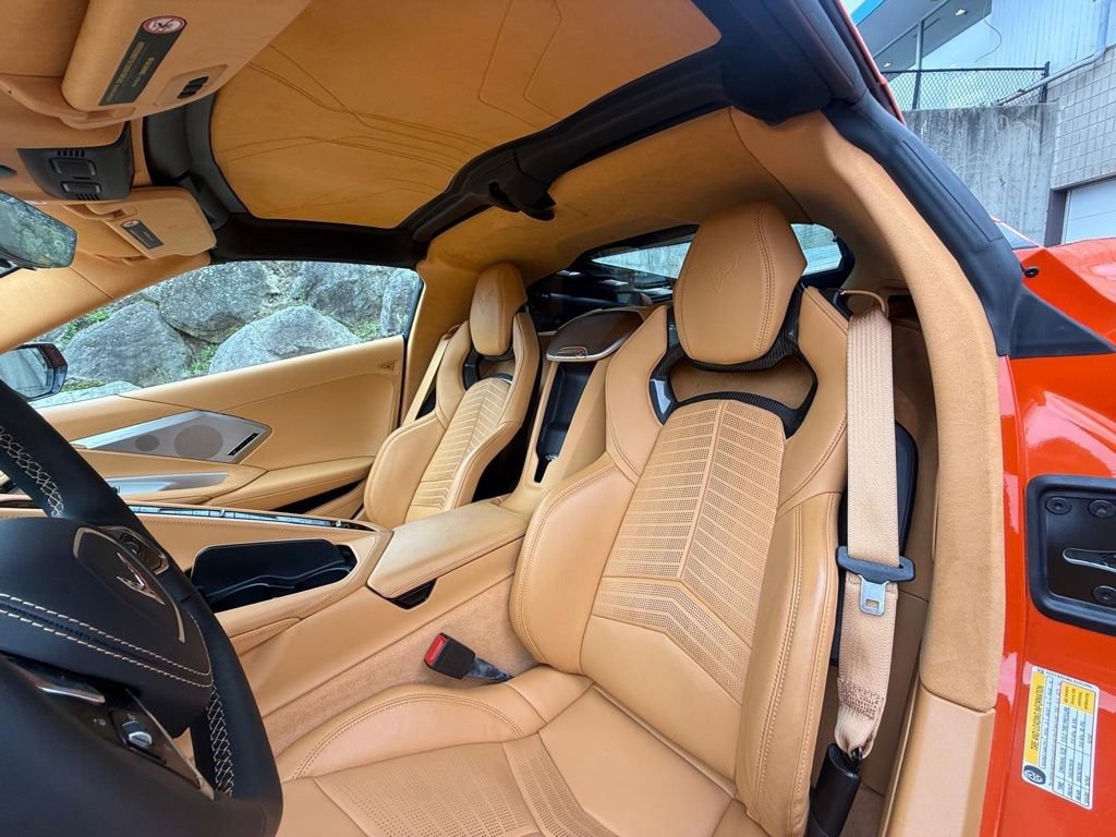 Used 2020 Chevrolet Corvette Stingray Premium Cpe w/ 3LT Preferred Equipment Group image 18