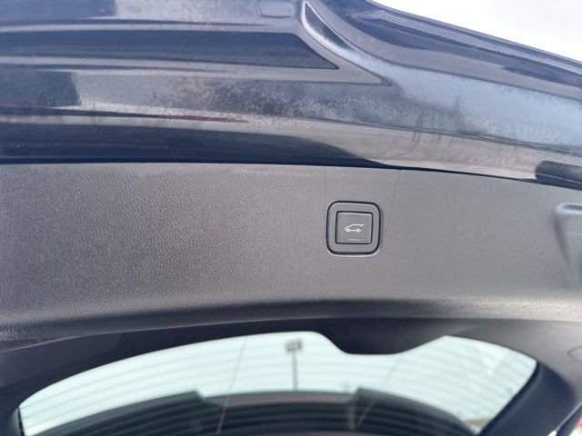 Used 2022 Chevrolet Blazer LT image 23