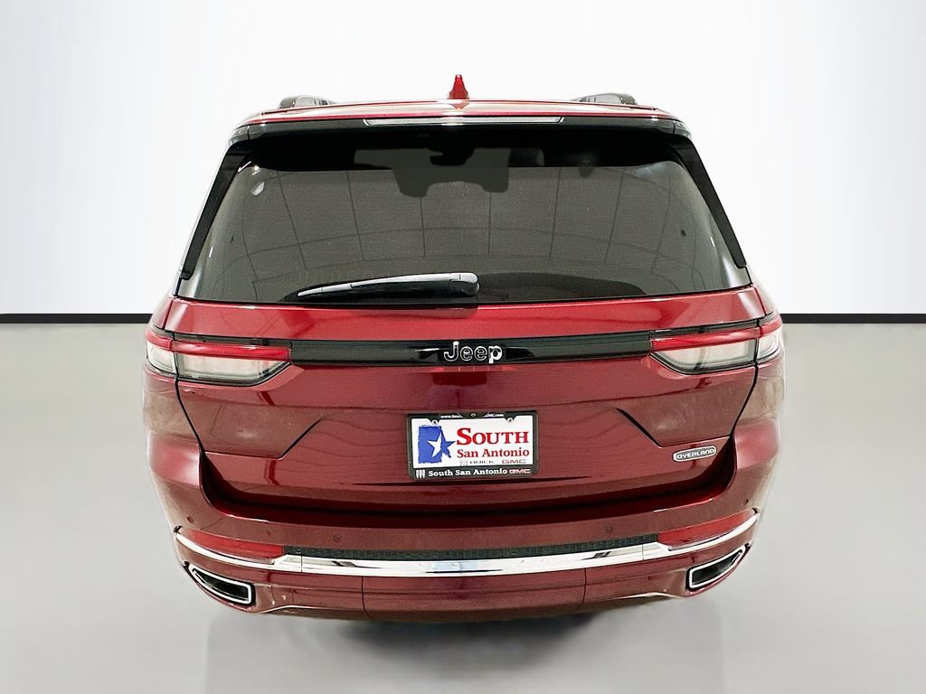 Used 2022 Jeep Grand Cherokee Overland RWD image 6