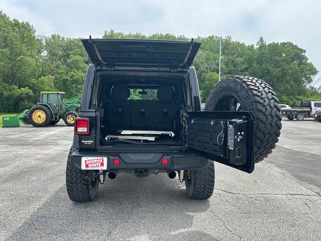 Used 2020 Jeep Wrangler Unlimited Sahara w/ Uconnect 4C Nav & Sound Group AWD/4WD image 17