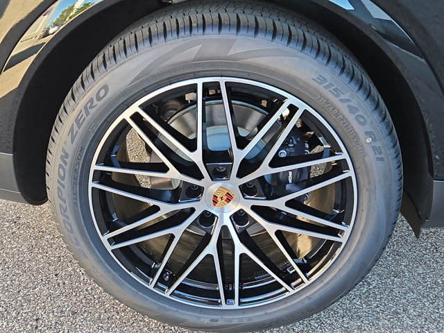 New 2026 Porsche Cayenne AWD/4WD image 13