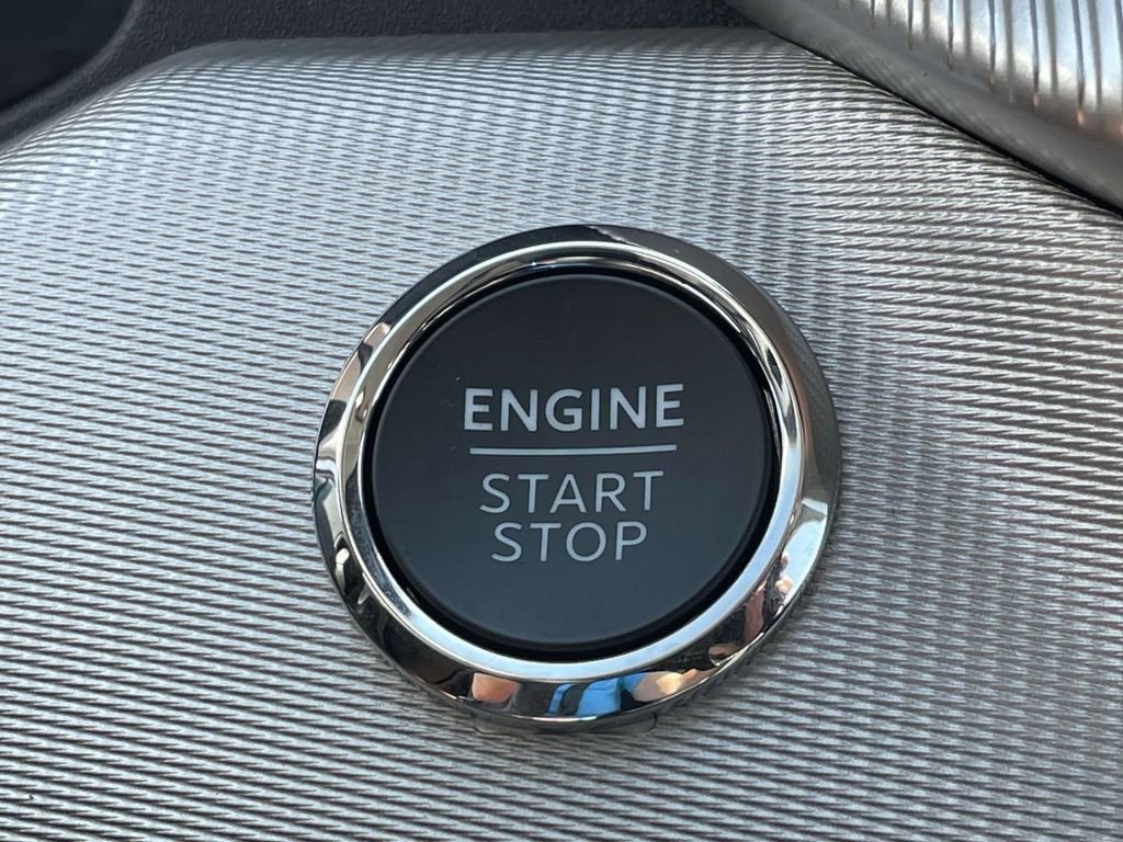 New 2025 Ford Explorer Active image 14