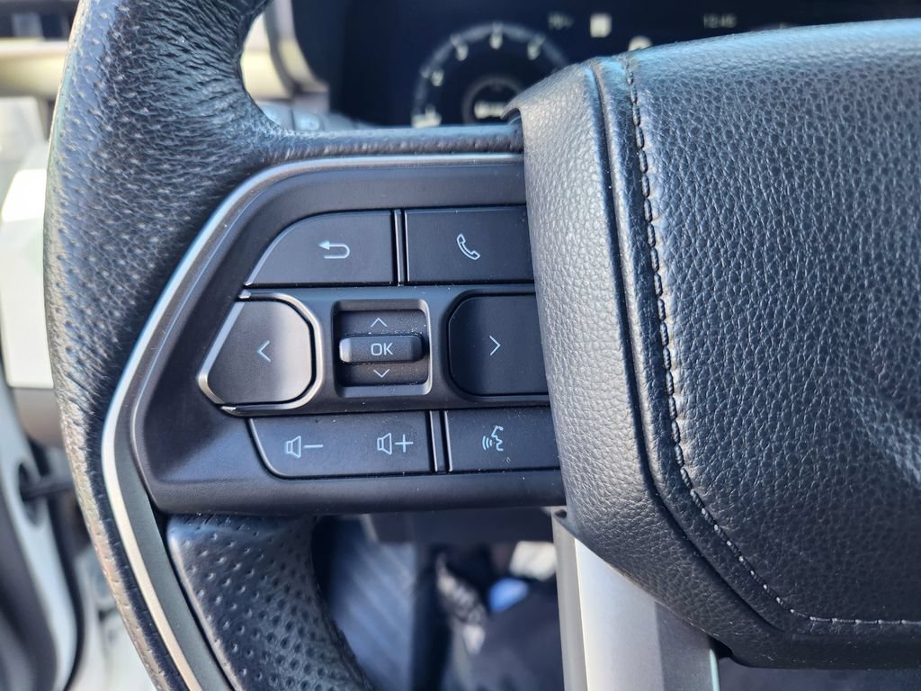 Used 2024 Toyota Tacoma TRD Off-Road AWD/4WD image 29