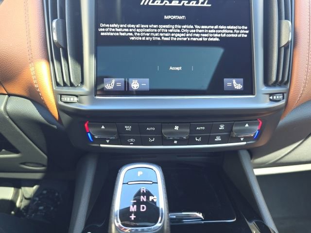Used 2023 Maserati Levante GT image 18