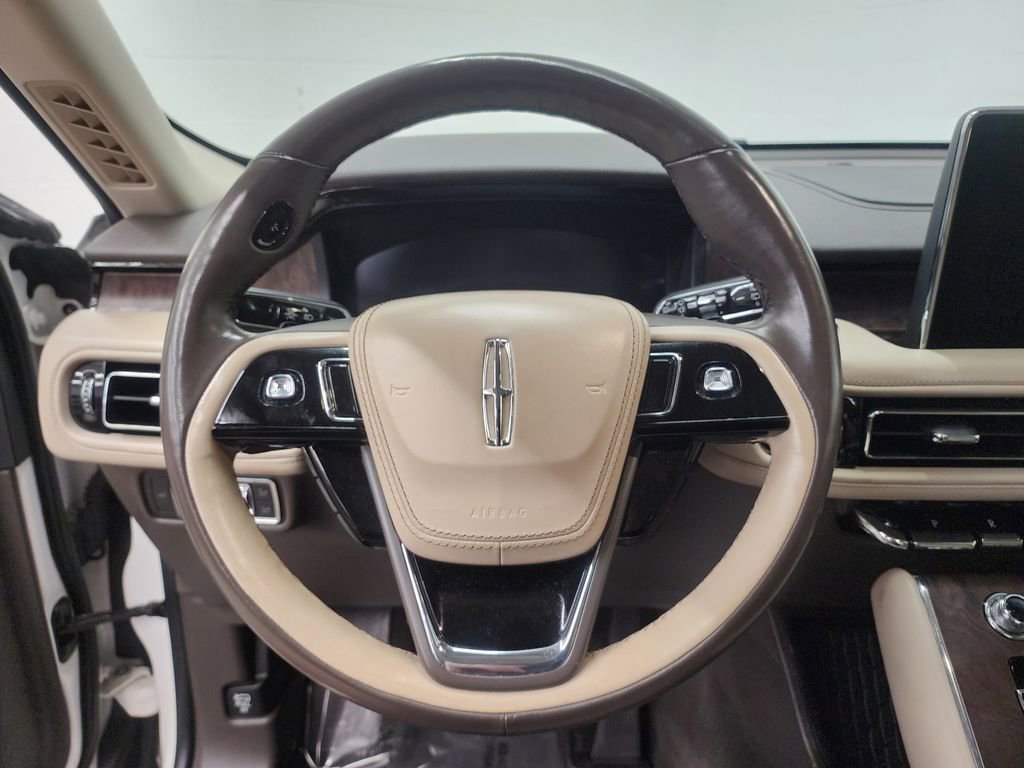 Used 2021 Lincoln Aviator Reserve w/ Equipment Group 202A AWD/4WD image 13