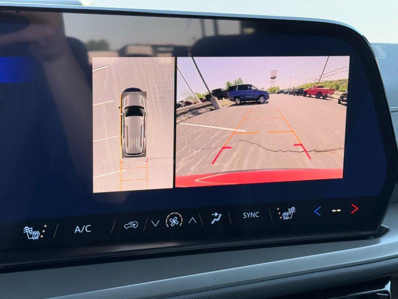 New 2026 Chevrolet Traverse LT w/ Enhanced Driving Package FWD image 34