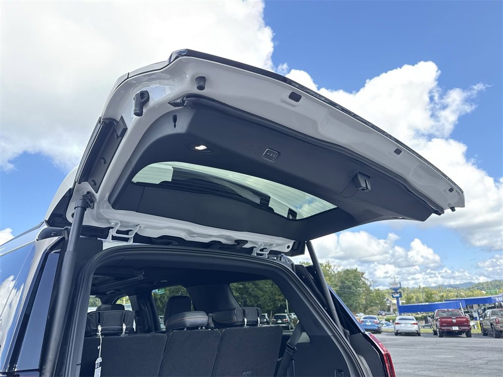 New 2025 Ford Expedition Tremor image 46