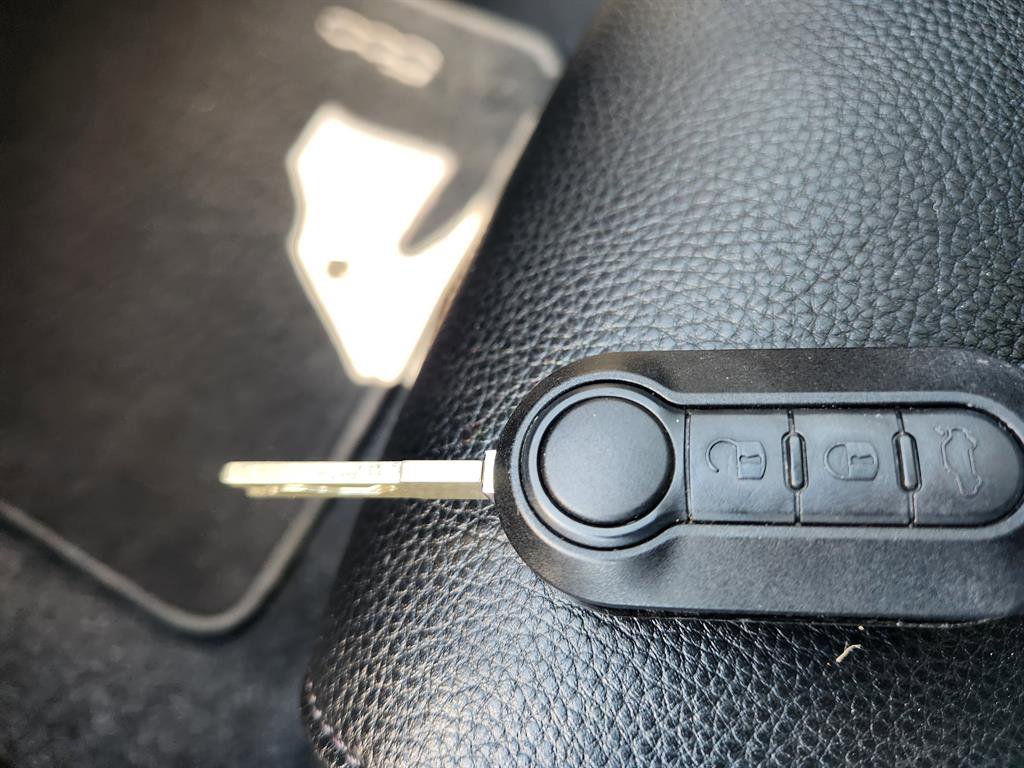 Used 2015 FIAT 500 Sport image 31