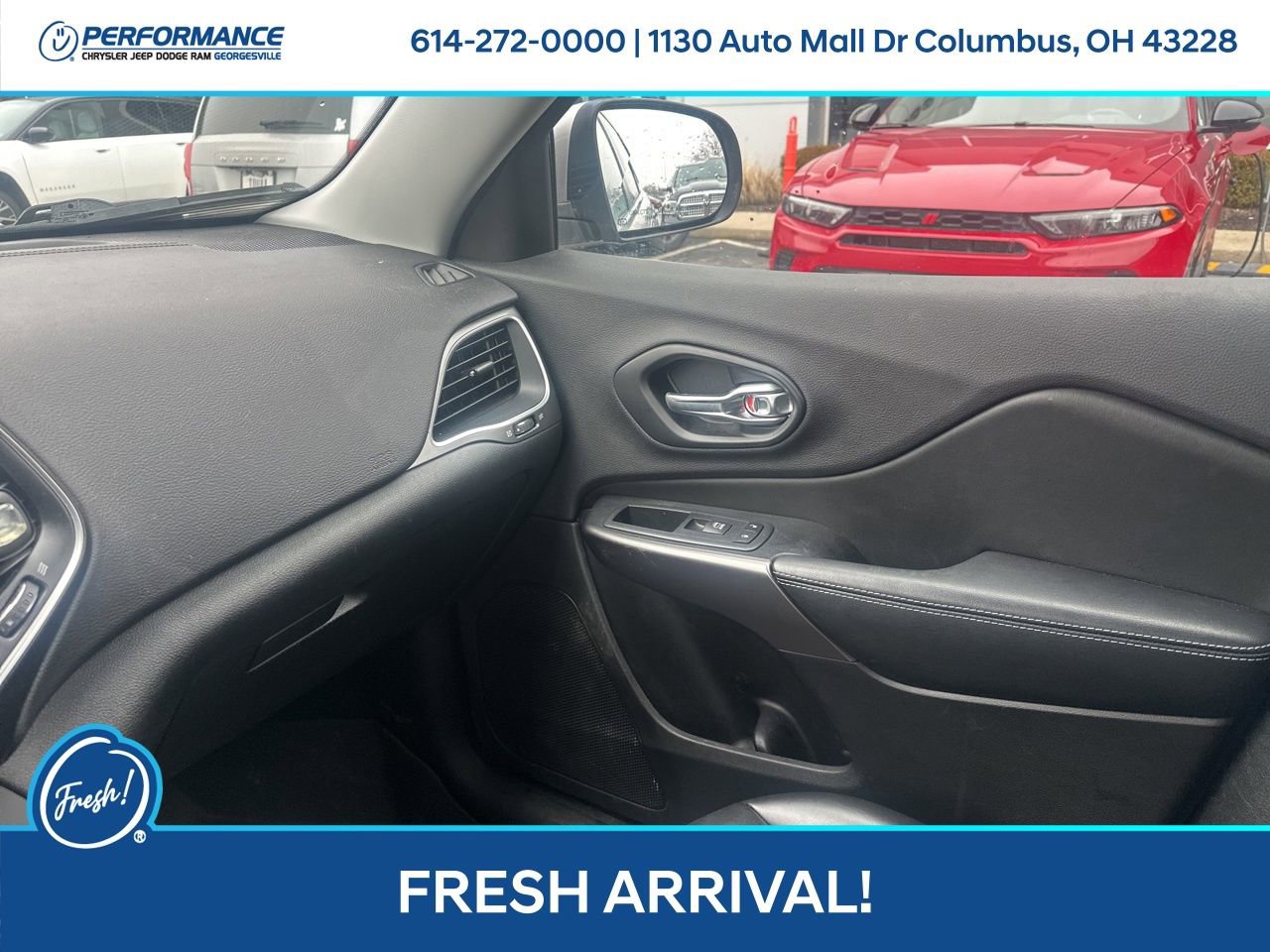 Used 2019 Jeep Cherokee Latitude Plus w/ Cold Weather Group image 23