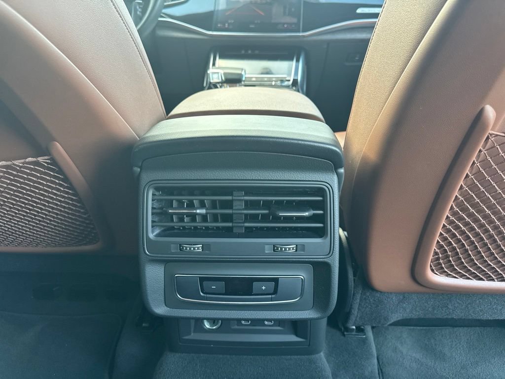 Used 2025 Audi Q7 3.0T Premium Plus AWD/4WD image 19