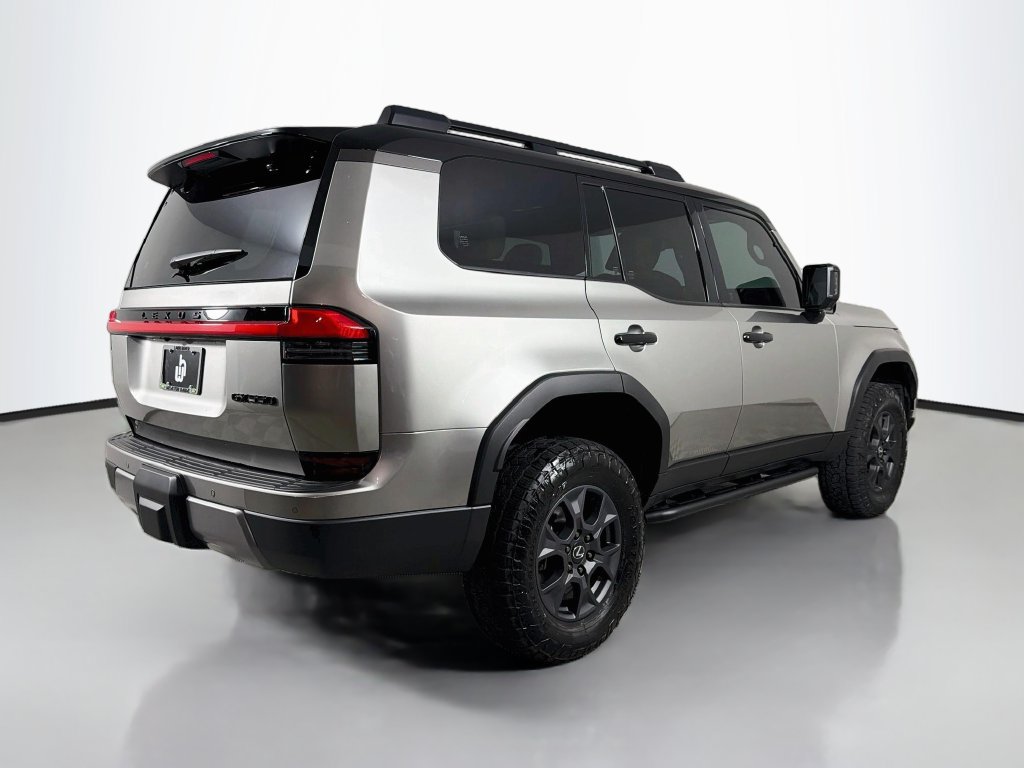 Used 2026 Lexus GX 550 w/ Accessory Package (CT) AWD/4WD image 5