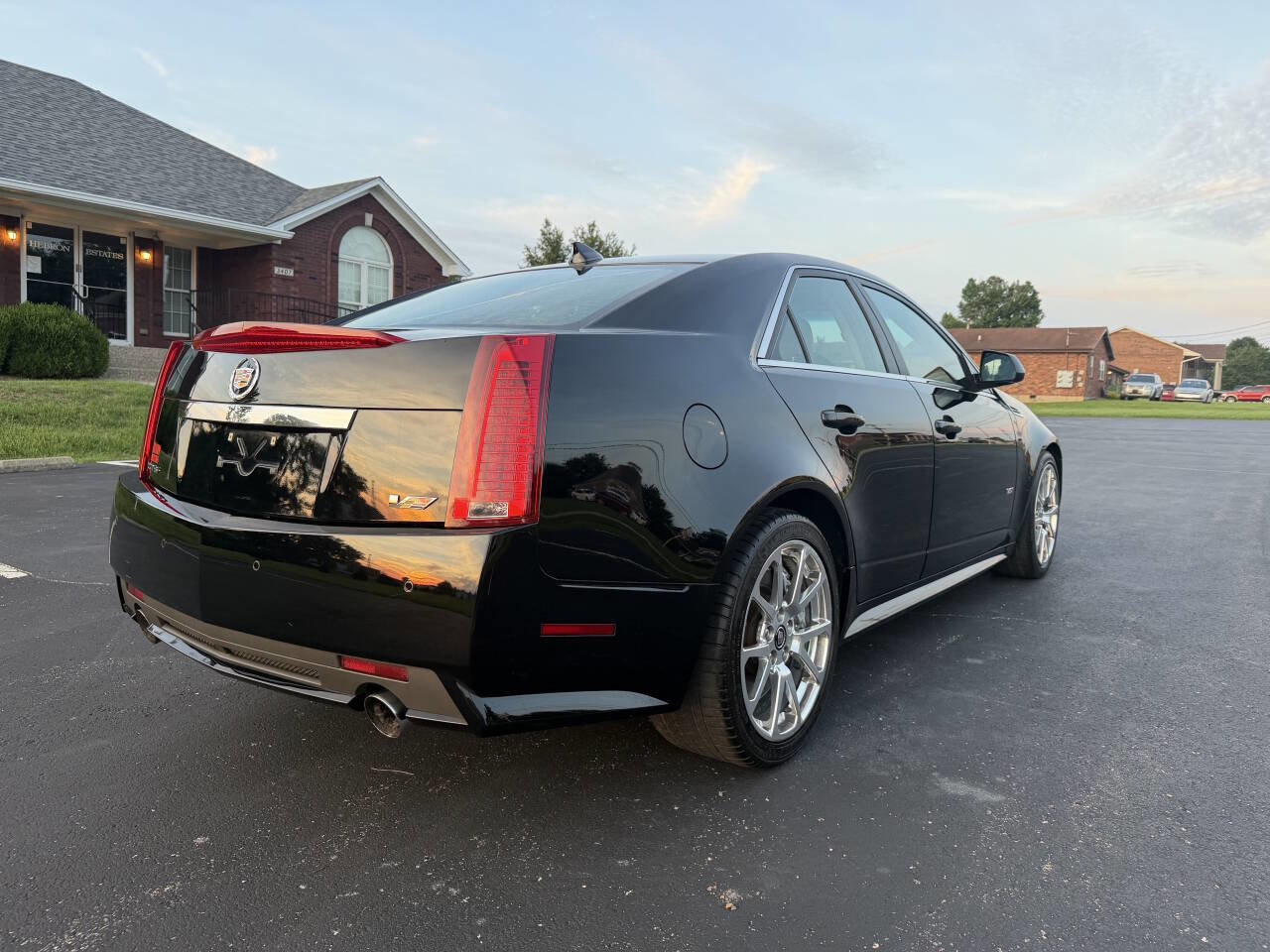 Used 2010 Cadillac CTS V RWD image 9