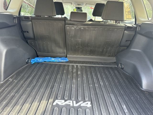Used 2024 Toyota RAV4 LE AWD/4WD image 23