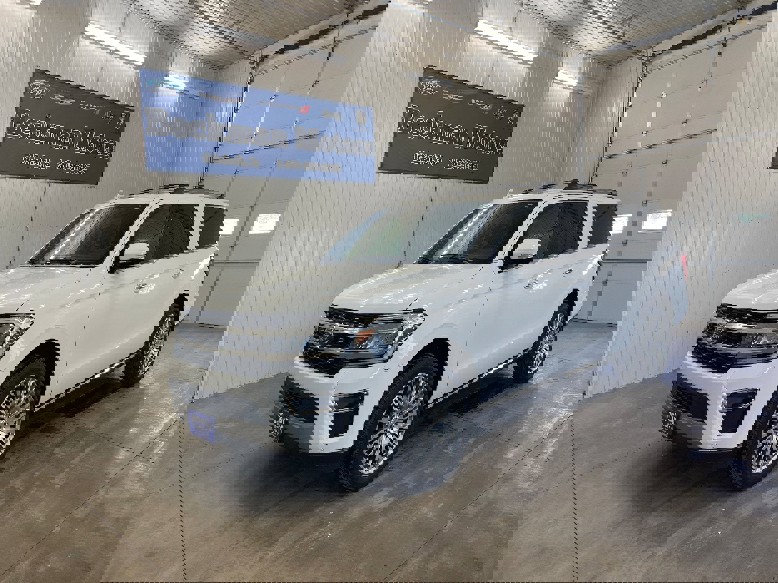Used 2024 Ford Expedition Max Limited image 1