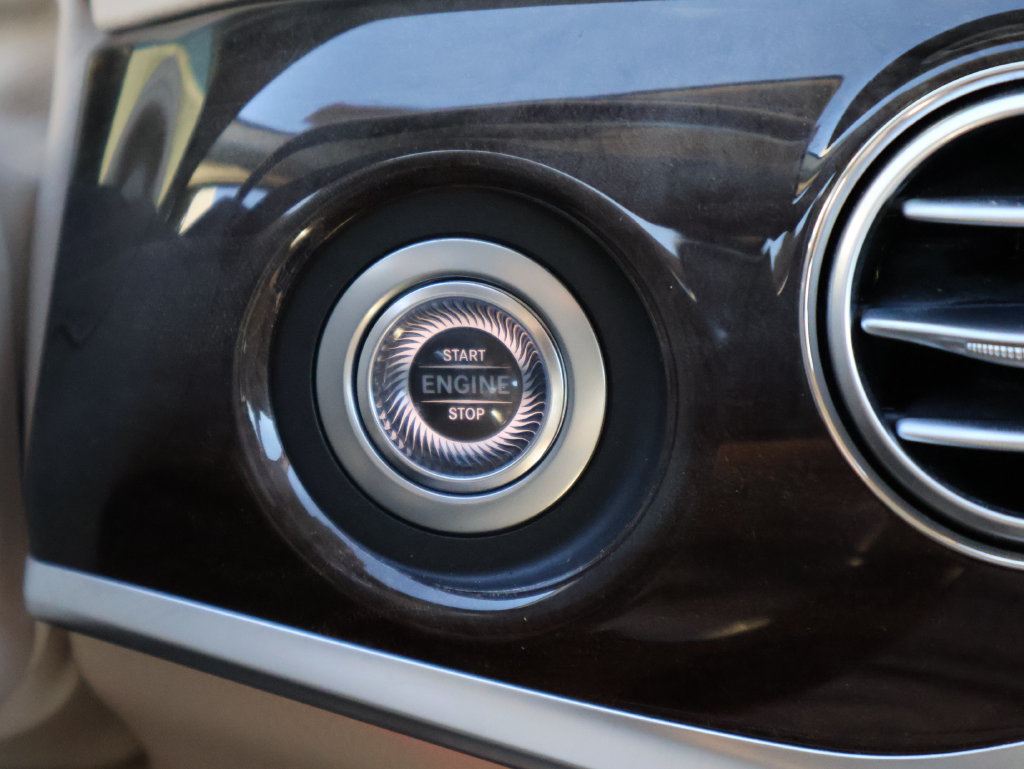 Certified 2020 Mercedes-Benz S 560 Sedan image 28