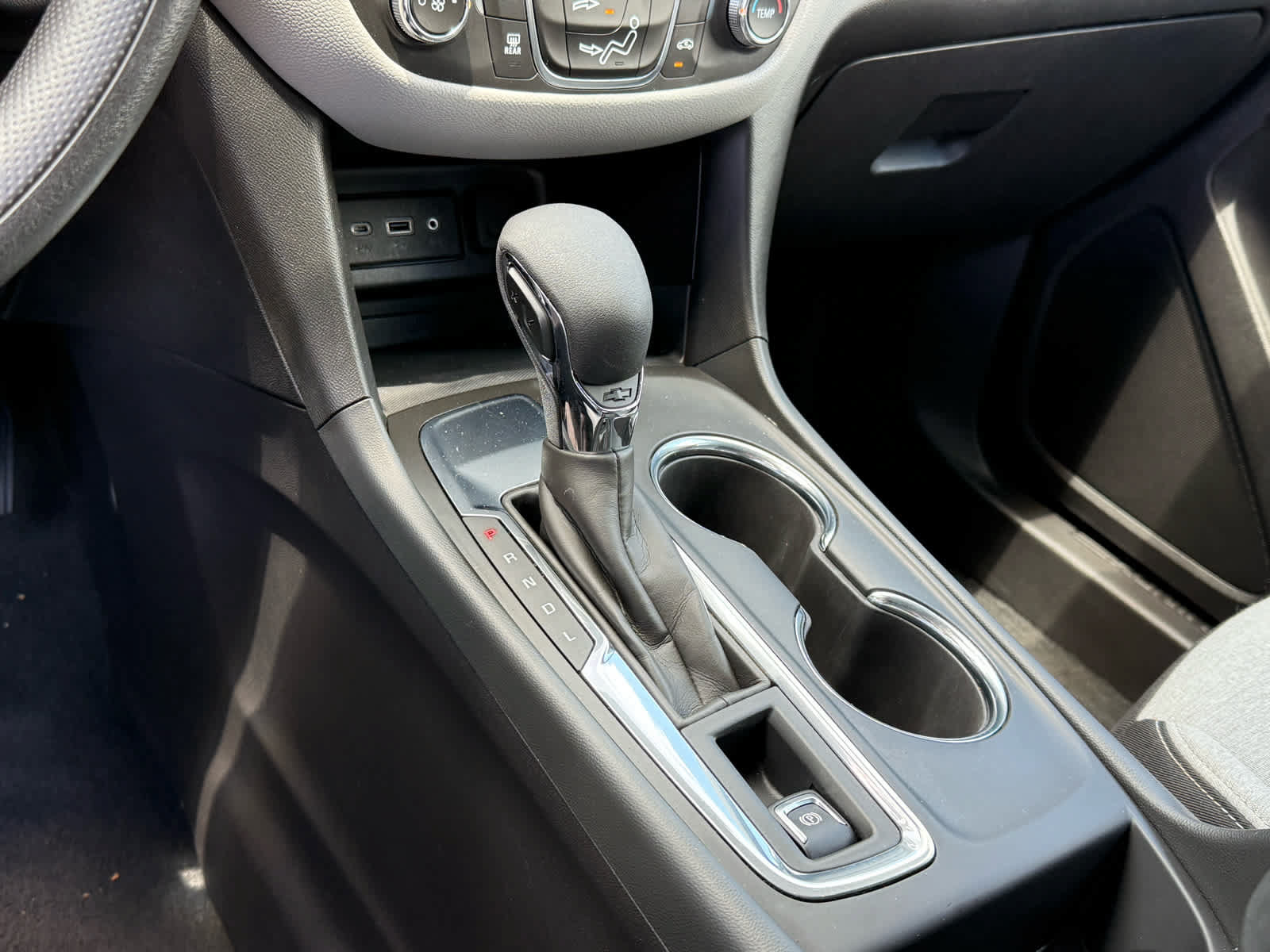 Used 2023 Chevrolet Equinox LT FWD image 20