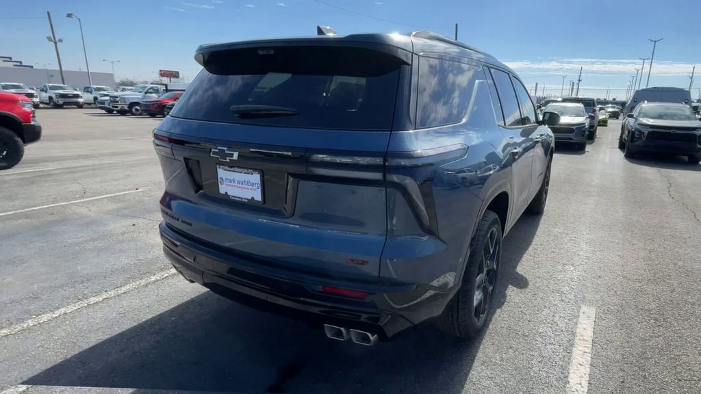 New 2026 Chevrolet Traverse RS w/ LPO, Floor Liner Package image 9