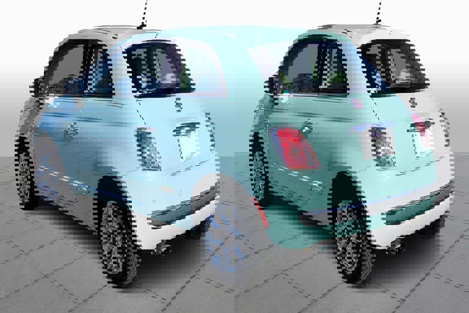 Used 2017 FIAT 500 Lounge image 11