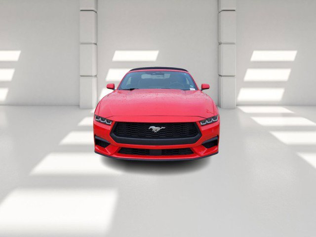 Used 2024 Ford Mustang Convertible image 3