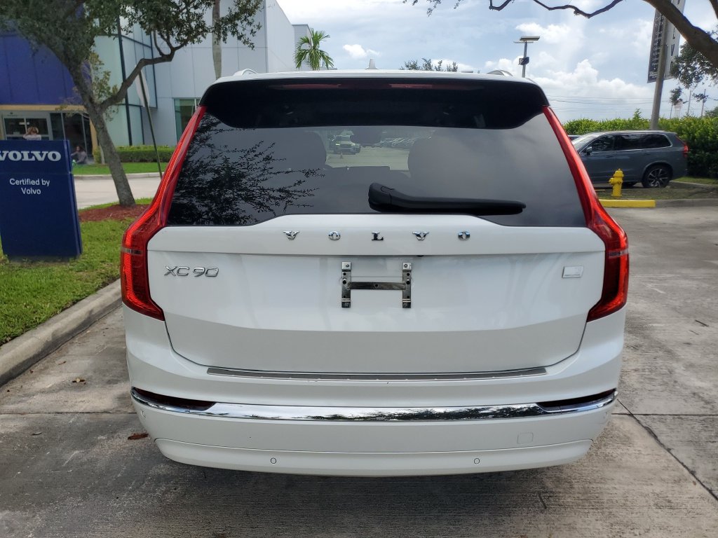 Certified 2024 Volvo XC90 T8 Plus w/ Protection Package Premier AWD/4WD image 5