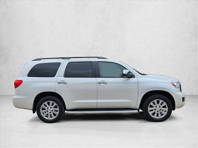 Used 2017 Toyota Sequoia Platinum AWD/4WD image 4