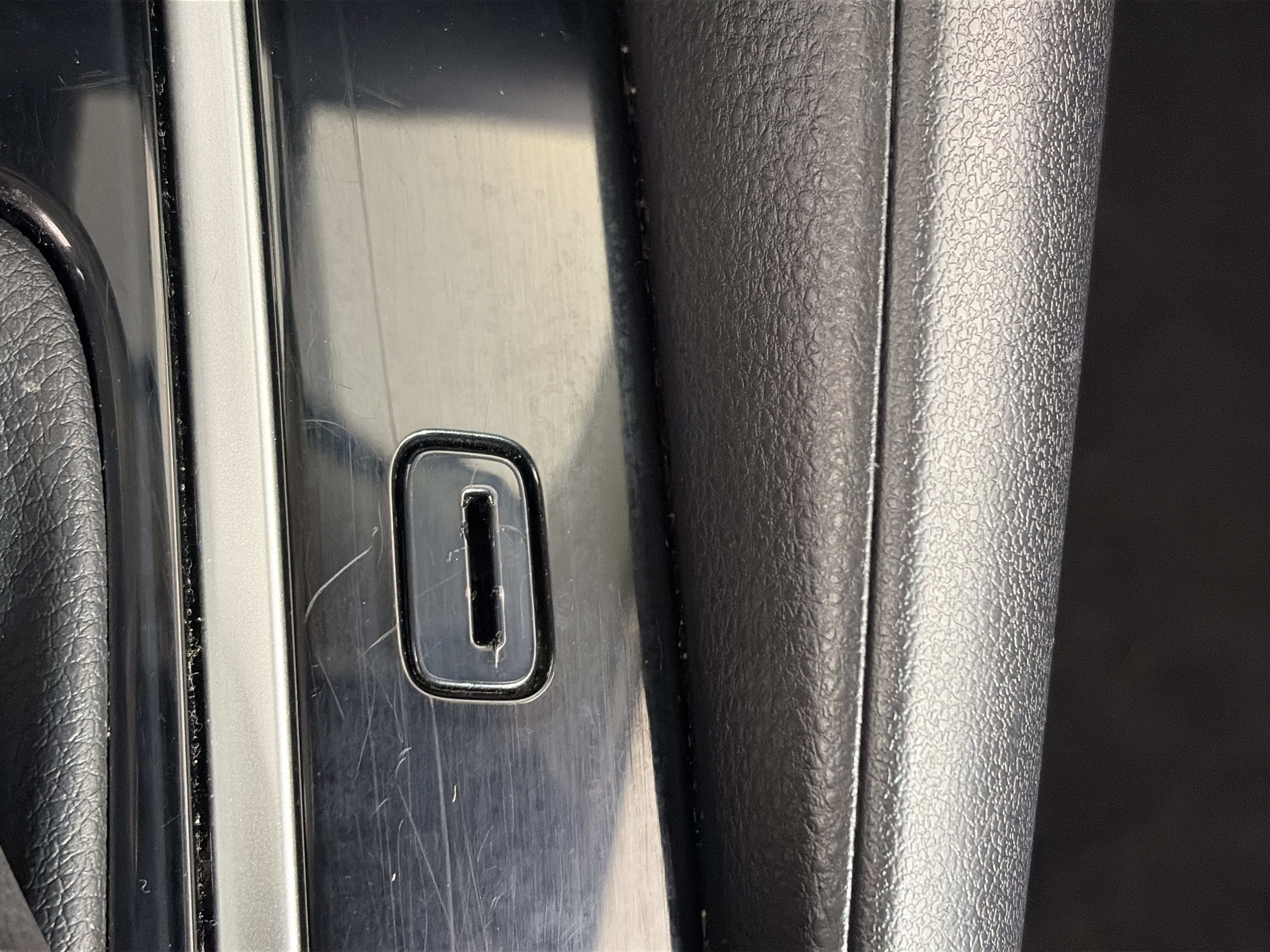 Used 2024 Toyota Corolla LE FWD image 25