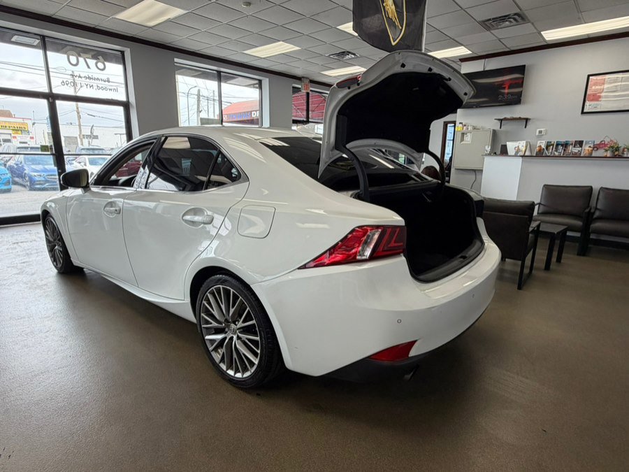 Used 2014 Lexus IS 250 w/ Premium Package RWD image 21