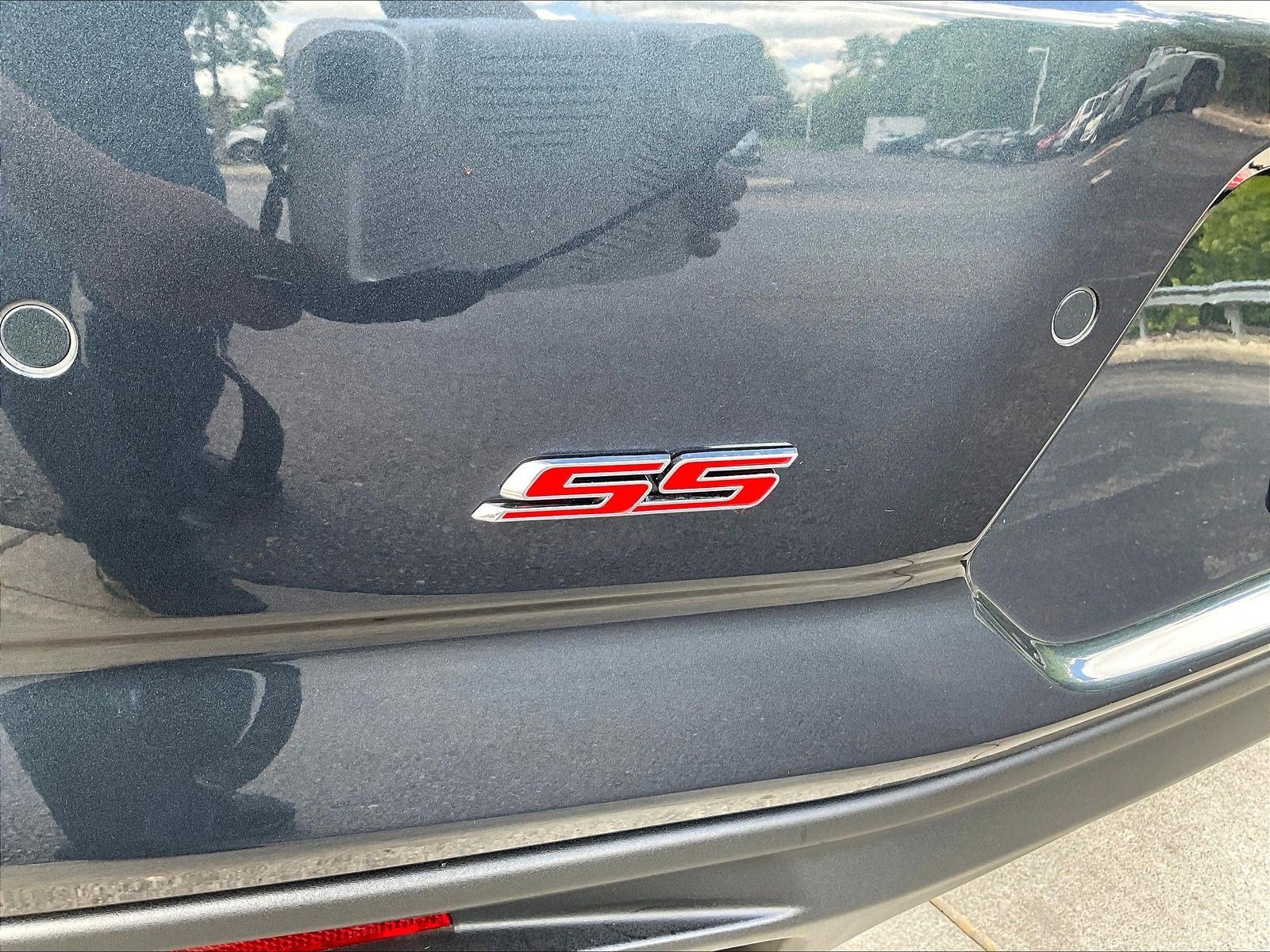 Used 2019 Chevrolet Camaro SS RWD image 22