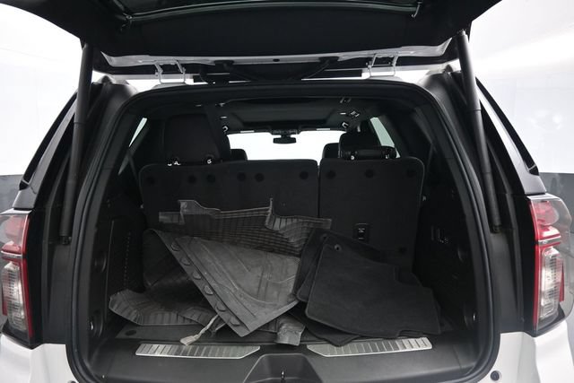 Used 2022 Chevrolet Tahoe RST w/ Luxury Package AWD/4WD image 15